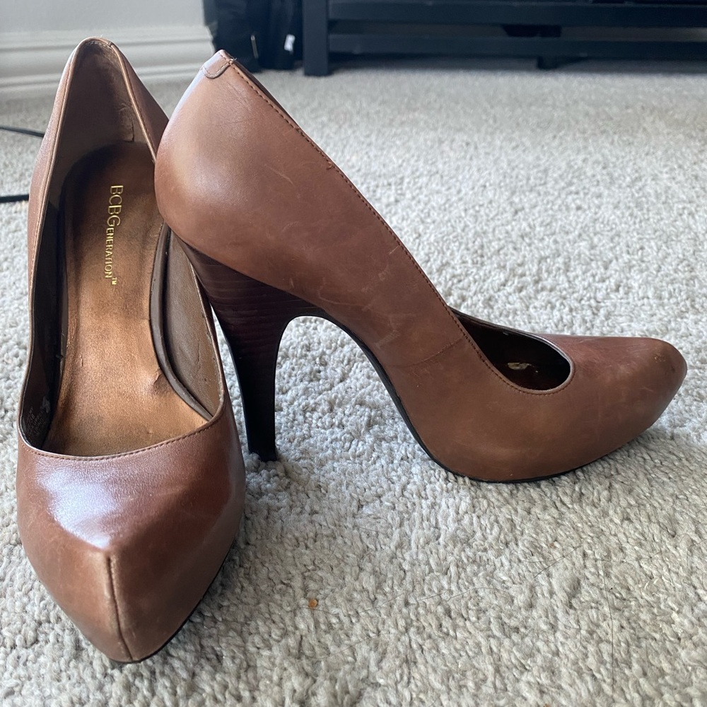 Heels - Picture 2 of 2